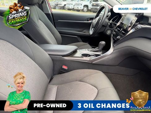 Used 2023 Toyota Camry LE FWD image 11