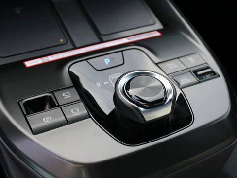 New 2026 Subaru Solterra image 23