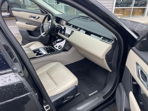 Used 2018 Land Rover Range Rover Velar S image 17