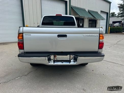 Used 2004 Toyota Tacoma 2WD Regular Cab w/ Enhancement Pkg image 9