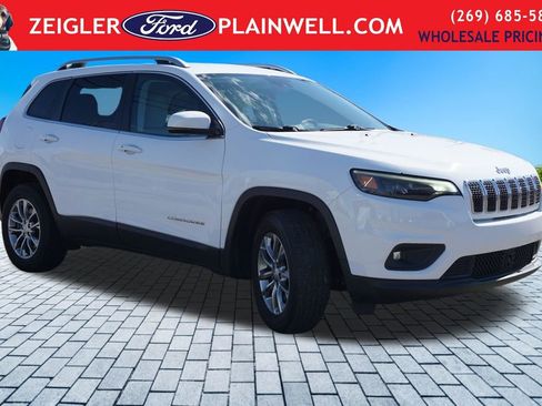 Used 2021 Jeep Cherokee Latitude Plus AWD/4WD image 7