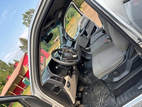 Used 2017 Ford F150 XLT w/ XTR Package AWD/4WD image 5