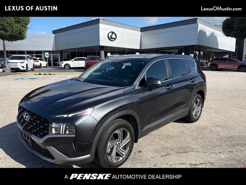 Used 2022 Hyundai Santa Fe SE FWD image 1