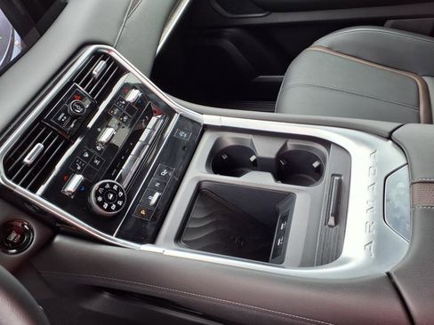 Used 2025 Nissan Armada SL w/ Captain's Chari Seat Package image 13