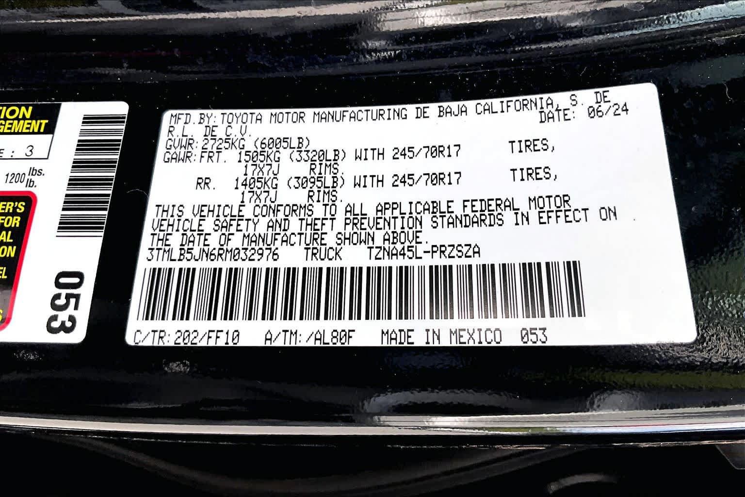Used 2024 Toyota Tacoma SR5 AWD/4WD image 36