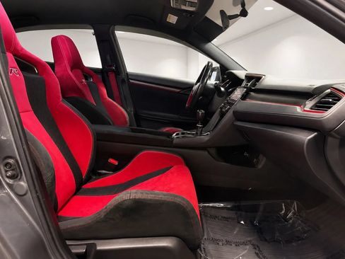 Used 2018 Honda Civic Type R image 29