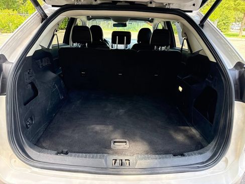 Used 2018 Ford Edge SEL w/ Equipment Group 201A FWD image 19