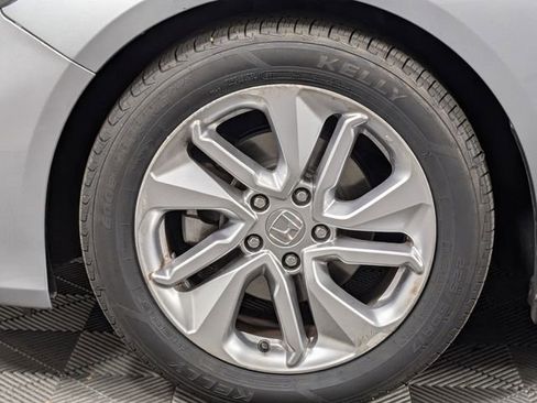 Used 2020 Honda Accord LX image 4