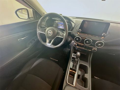 Used 2023 Nissan Sentra SV image 9