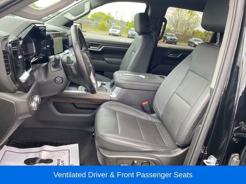 Used 2022 GMC Sierra 1500 SLT w/ SLT Premium Plus Package AWD/4WD image 16