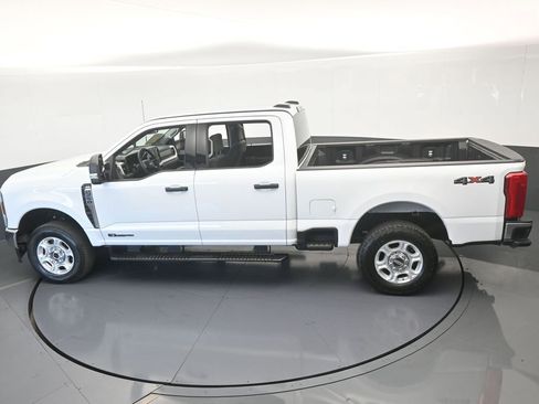 Used 2025 Ford F250 XLT image 52