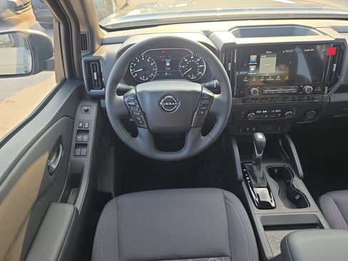 New 2026 Nissan Frontier SV w/ SV Convenience Package RWD image 18