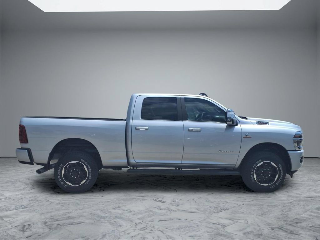 Used 2026 RAM 2500 Laramie AWD/4WD image 8