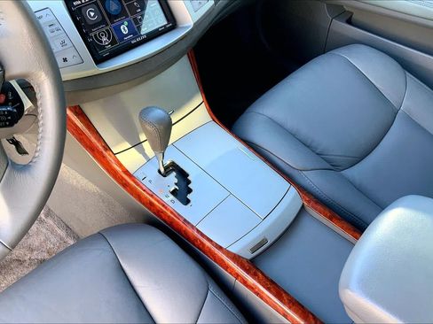 Used 2006 Toyota Avalon XLS FWD image 13