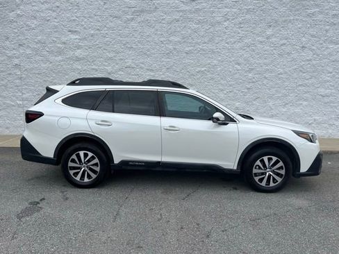 Used 2021 Subaru Outback Premium image 11