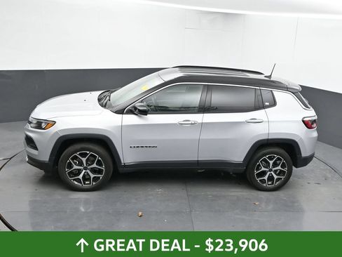 Used 2025 Jeep Compass Limited AWD/4WD image 44