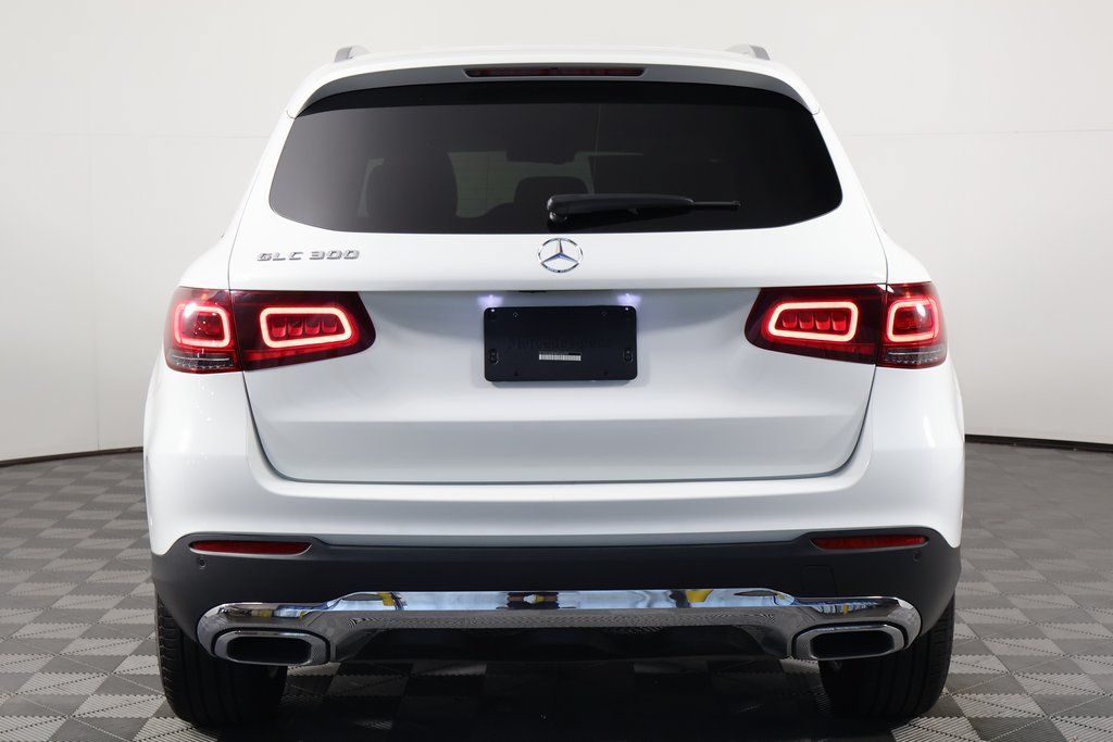 Used 2021 Mercedes-Benz GLC 300 image 5