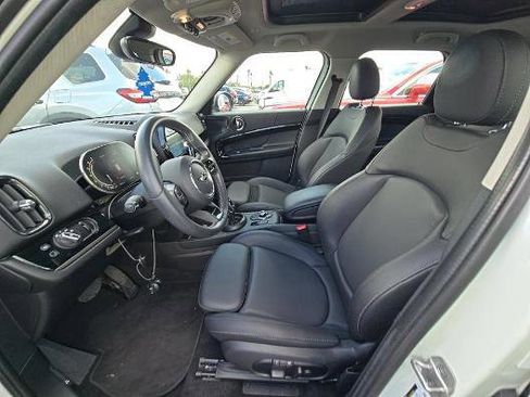 Used 2024 MINI Cooper Countryman S w/ Premium Package FWD image 4