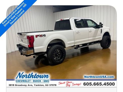 Used 2017 Ford F250 Lariat w/ Lariat Value Package image 6