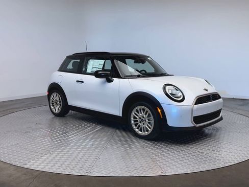 New 2026 MINI Cooper S image 2
