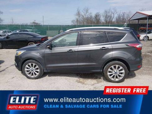 Used 2017 Ford Escape Titanium image 27