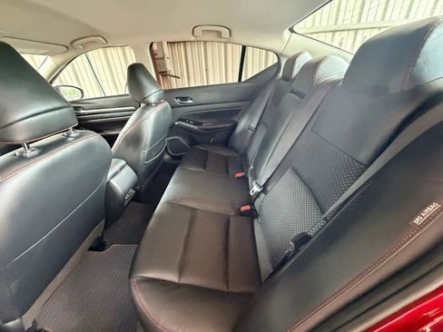 Used 2023 Nissan Altima 2.5 SR FWD image 17