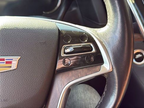 Used 2017 Cadillac Escalade ESV Premium Luxury RWD image 8