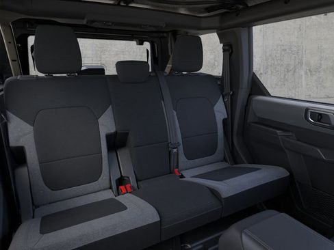 New 2025 Ford Bronco 4-Door image 11