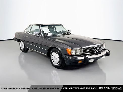 Used 1988 Mercedes-Benz 560 SL image 3