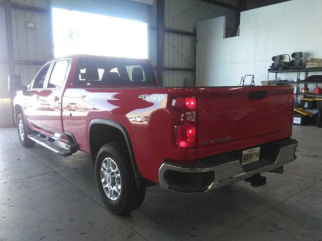 Used 2025 Chevrolet Silverado 3500 LT w/ Safety Package AWD/4WD image 2