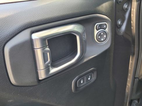 Used 2022 Jeep Wrangler Unlimited Sport AWD/4WD image 16