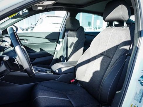 Used 2023 Honda Accord Sport image 11