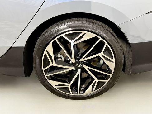 Used 2023 Hyundai Ioniq 6 SEL image 28