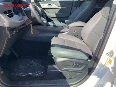 New 2025 Ford Explorer Active w/ Active Comfort Package image 25