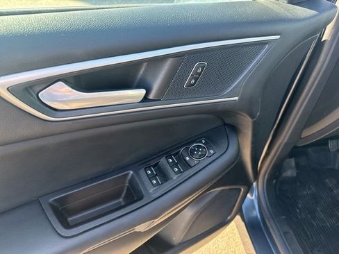 Used 2024 Ford Edge SEL w/ Convenience Package image 19