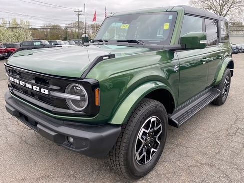 Certified 2025 Ford Bronco Outer Banks AWD/4WD image 3