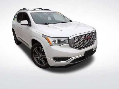 Used 2019 GMC Acadia Denali image 15