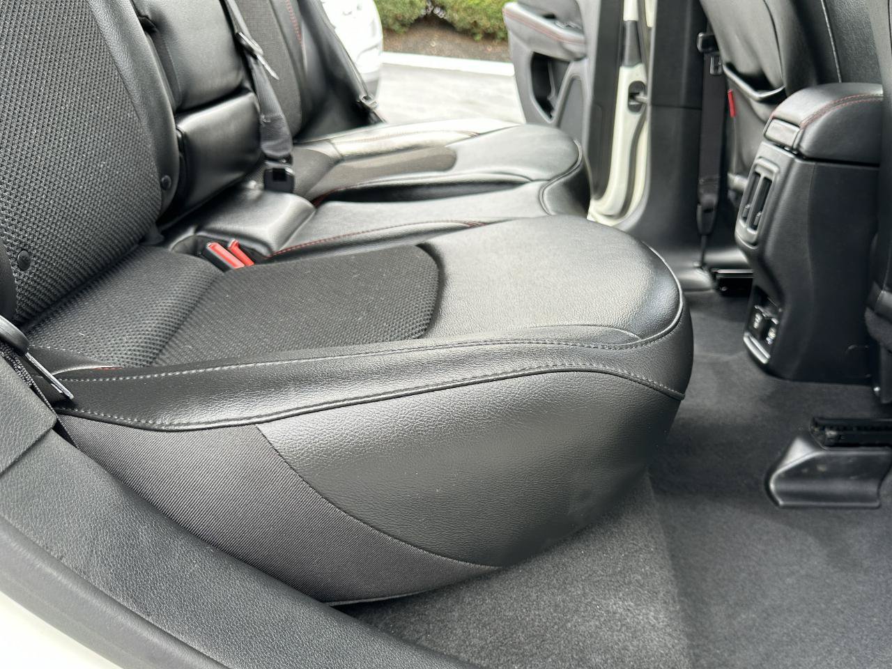 Used 2020 Jeep Compass Trailhawk AWD/4WD image 40