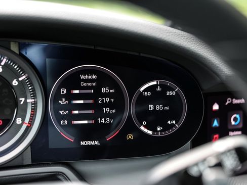 Used 2023 Porsche 911 Carrera 4S w/ Sport Package image 40