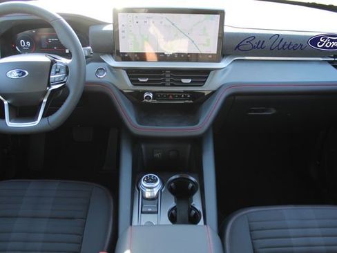 New 2026 Ford Explorer ST-Line w/ ST-Line Street Pack image 12