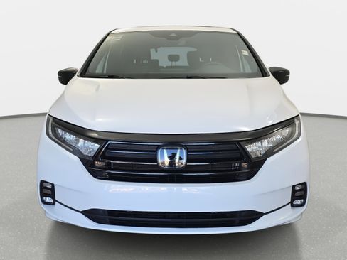 Certified 2024 Honda Odyssey Sport image 2