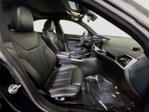 Used 2023 BMW i4 eDrive35 w/ Premium Package image 29