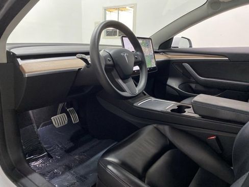 Used 2023 Tesla Model 3 Performance image 15