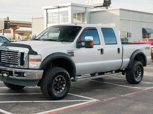 Used 2010 Ford F250 XLT AWD/4WD image 19