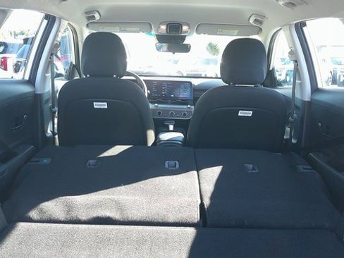 Certified 2024 Hyundai Kona SE image 21