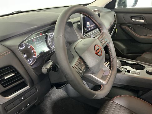 New 2026 Nissan Rogue SV image 9