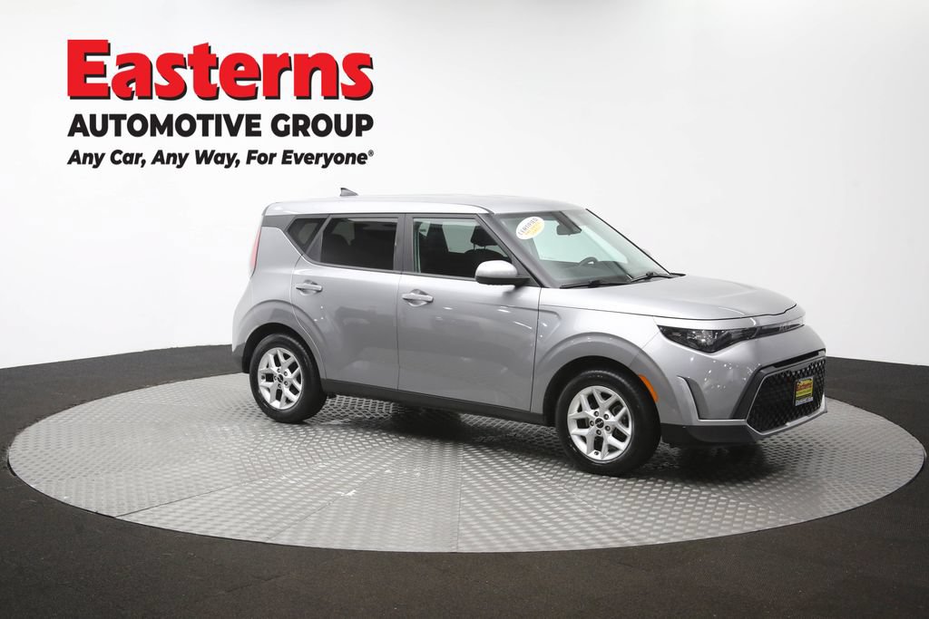 Used 2023 Kia Soul LX w/ Option Group 015 FWD image 50