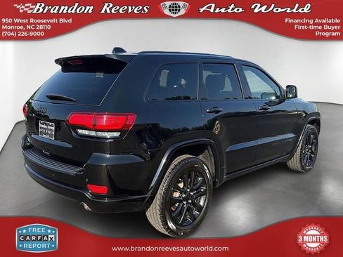Used 2020 Jeep Grand Cherokee Altitude AWD/4WD image 5