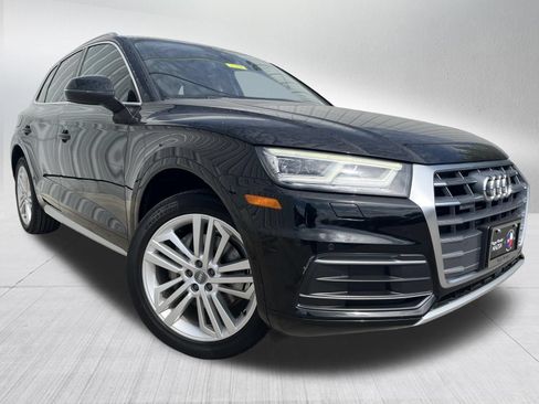 Used 2018 Audi Q5 2.0T Premium Plus w/ Premium Plus Package AWD/4WD image 3