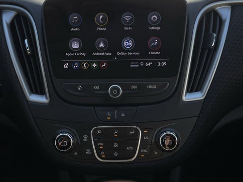 Used 2024 Chevrolet Malibu LT image 17